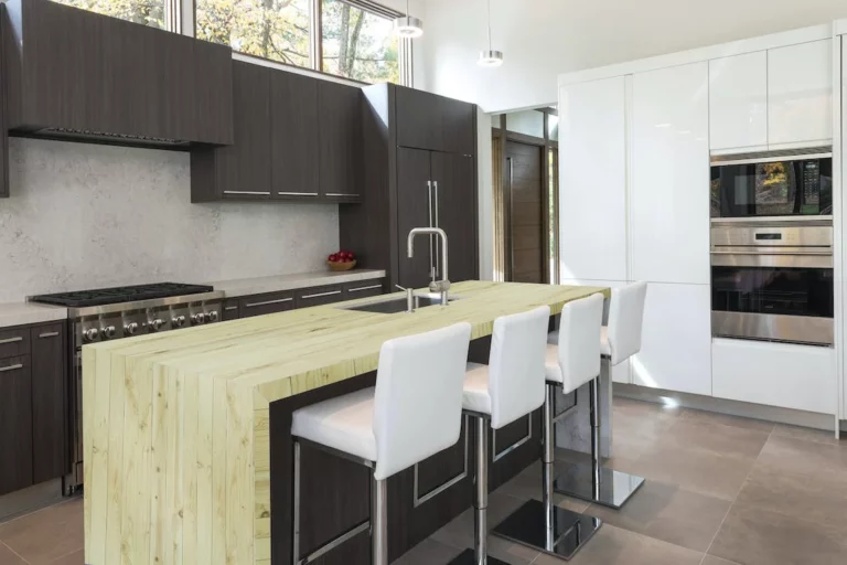 Designing a Family-Friendly Kitchen : Tips for Homeowners in 2024
