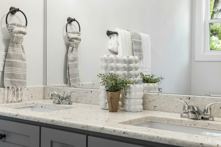 Innovative Bathroom Renovation Ideas for a Luxurious Spa-like Experience